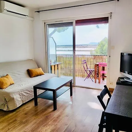 Appartement T2 , Beautiful View In Near