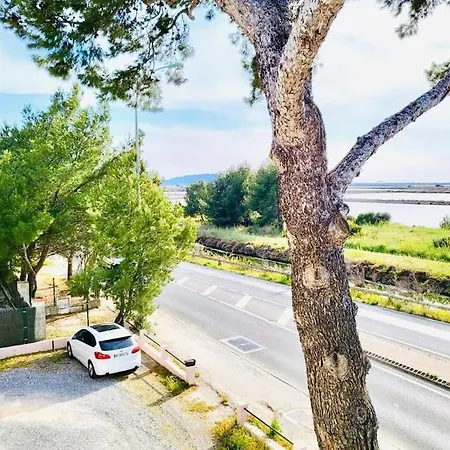 T2 , Beautiful View In Near Apartamento